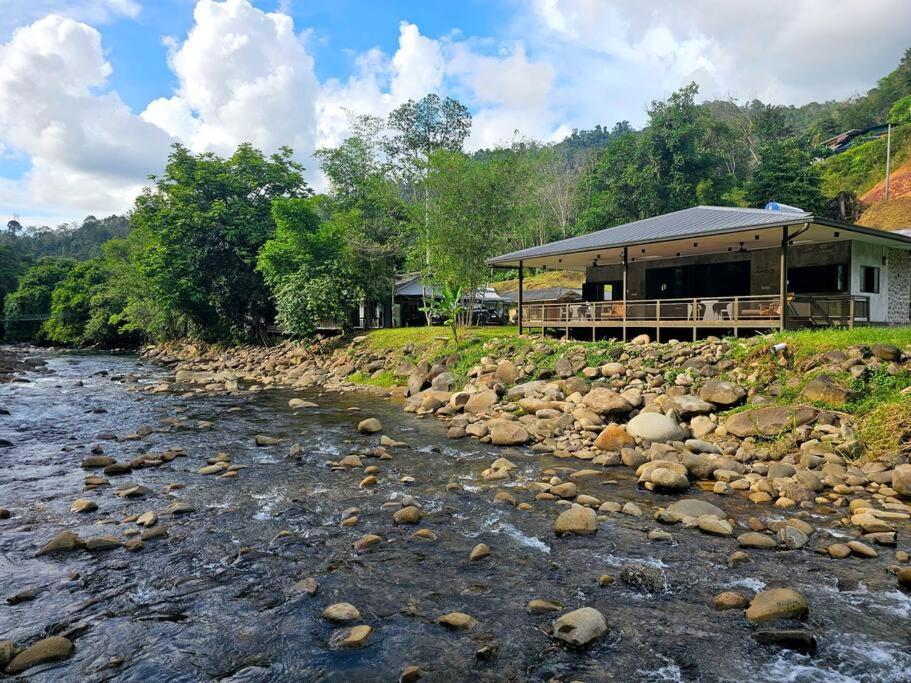 Rugading Riverside Near Kota Kinabalu. *